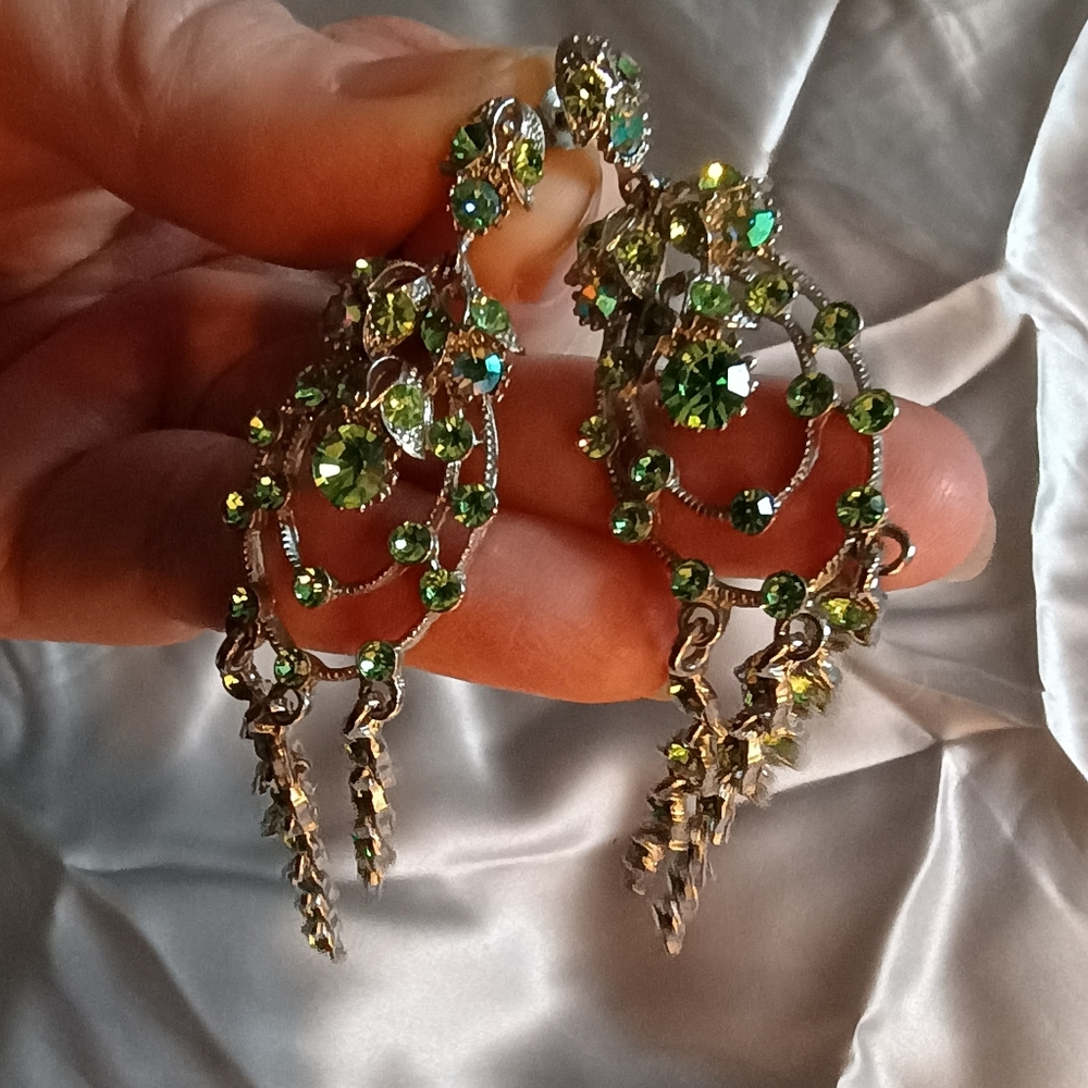 Vintage Swarovski Crystal Peridot Green & Silver Crystal Chandelier Earrings